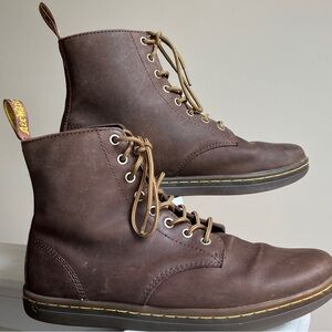 Dr martins size10 brown leather great condition